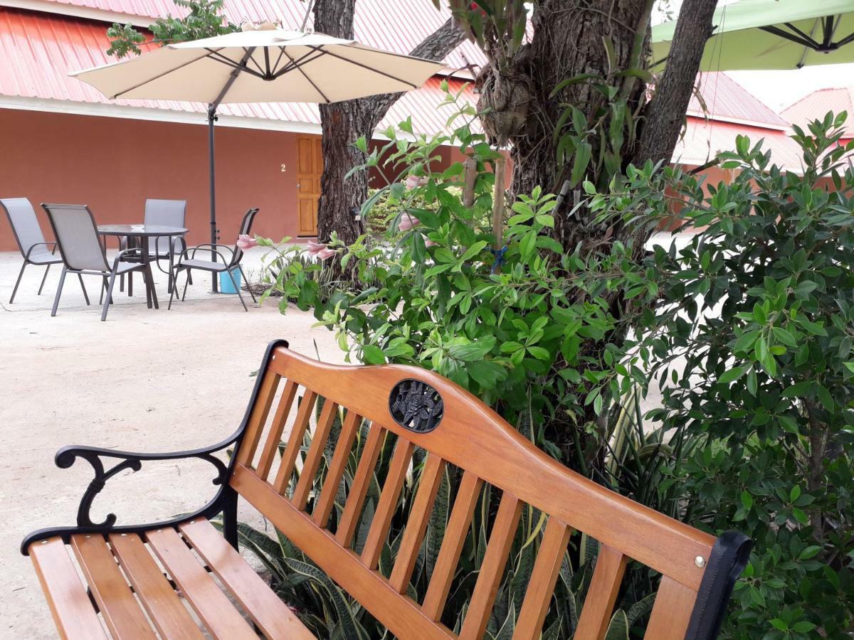 Wapipathum Earthen House Apartamento Ban Na Lao Exterior foto