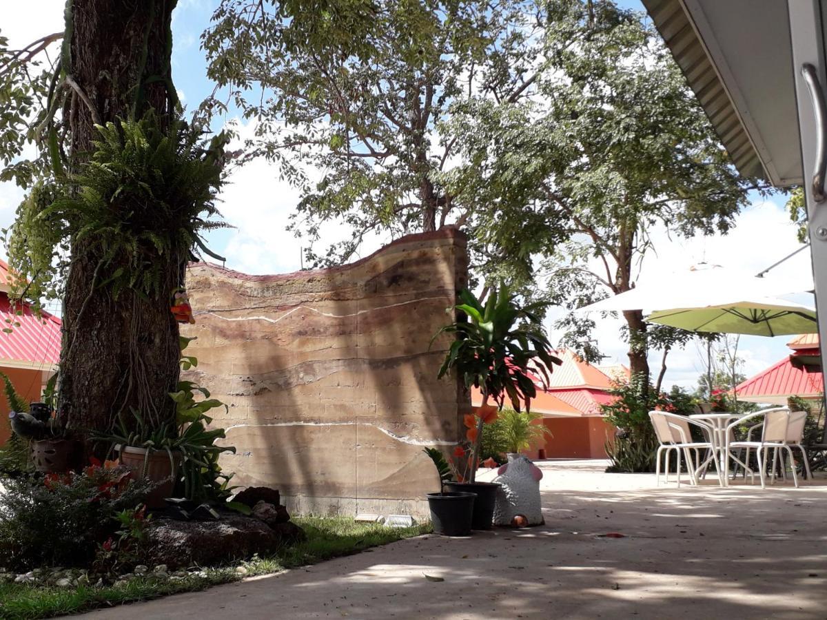 Wapipathum Earthen House Apartamento Ban Na Lao Exterior foto
