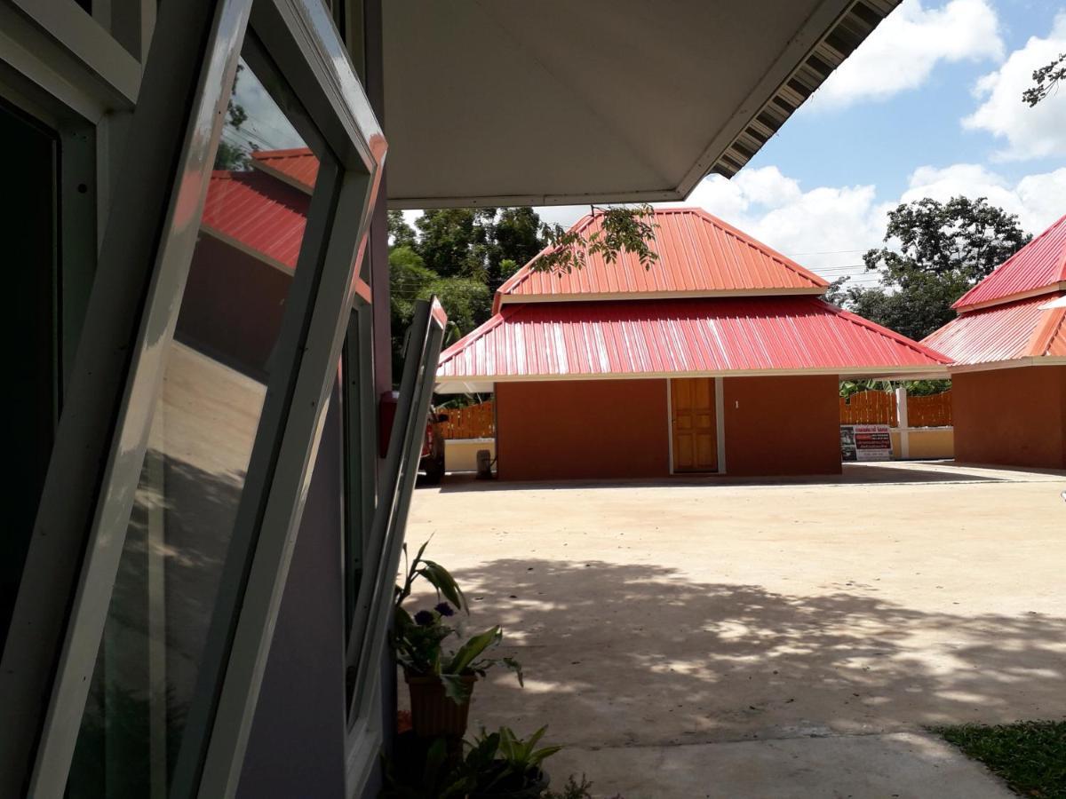 Wapipathum Earthen House Apartamento Ban Na Lao Exterior foto